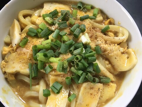 はんぺん、小ねぎの卵カレーうどん